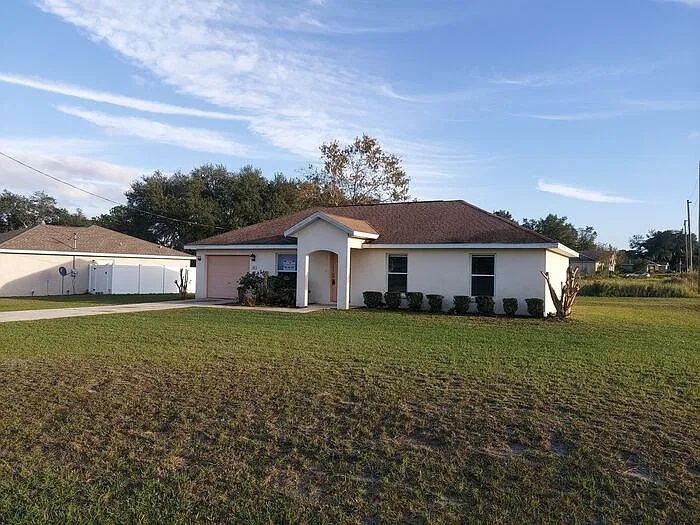 3 bed, 2.0 bath, 1188 sqft, $1,395 — Photo 2