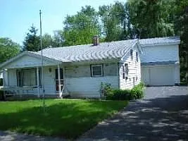 11 Lincoln Ave photo 1