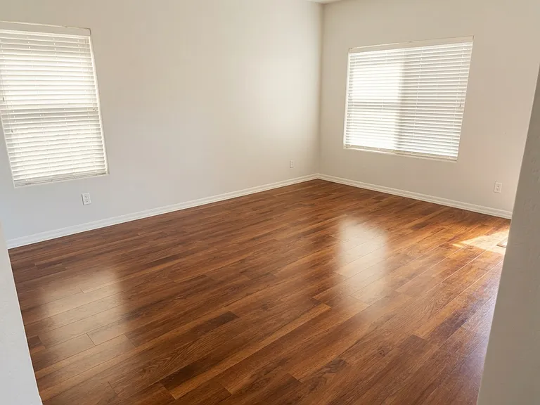 25591 W Saint Catherine Ave — Photo 5