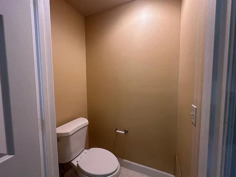 1567 Farrindon Cir — Photo 16