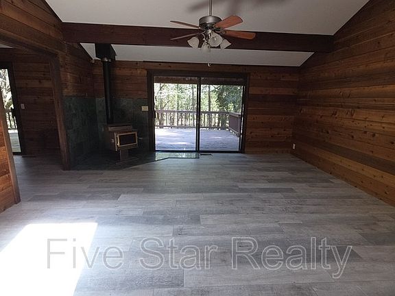 3rd image of 14975 Chattering Pines Rd