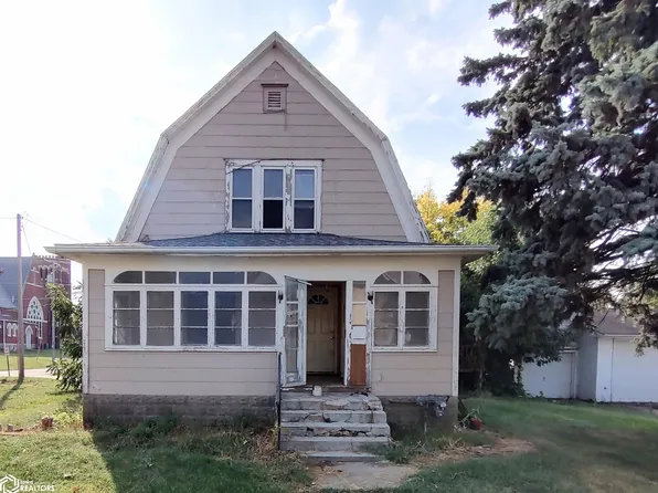 208 S Church St, Toledo, IA 52342
