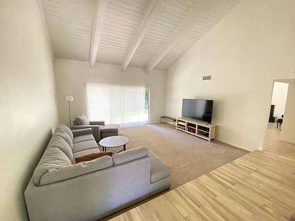 2nd image of 890 Hartglen Ave