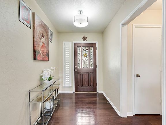 5th image of 619 Quail Ln
