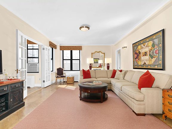 2nd image of 134 W 93rd St APT 3B