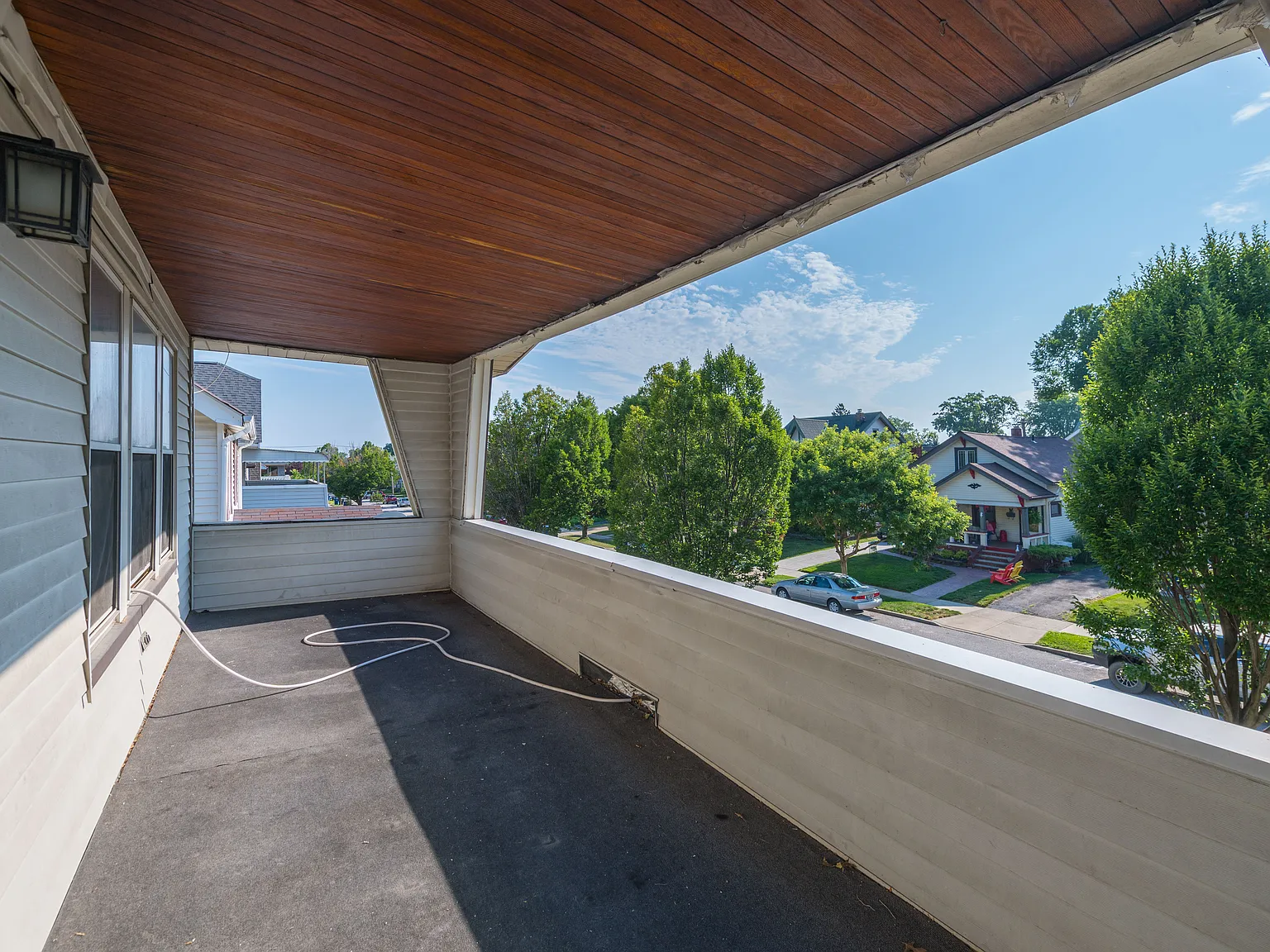4 bed, 2000 sqft, $2,000 — Photo 2