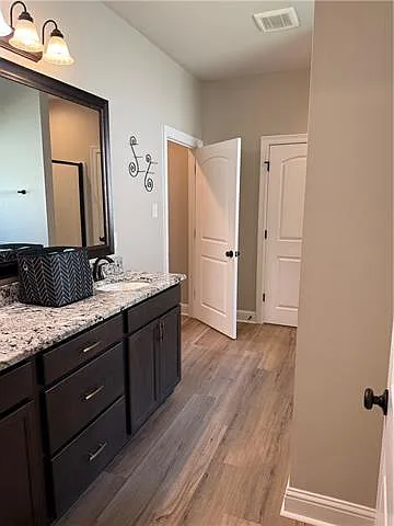 557 Claiborne Trails Dr — Photo 24
