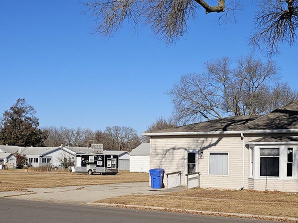 311 Catlett Ave E, Estelline, SD 57234