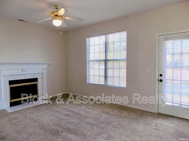 201 Capello Ct — Photo 6