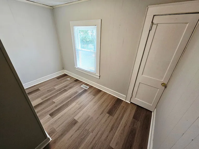 632 New St — Photo 9
