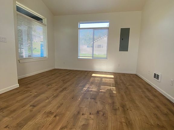 4th image of 439 Wall St Unit A