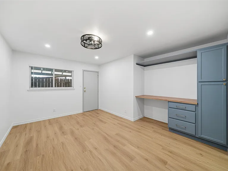 1405 Shadowdale Dr #23 — Photo 8