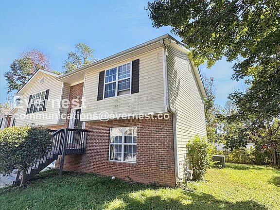 2nd image of 1997 Oak Terrace Dr SE