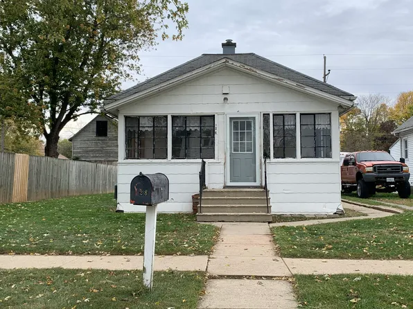 128 E Pinckney St, Pontiac, IL 61764