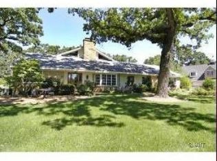 112 Old Dundee Rd, Barrington, IL 60010