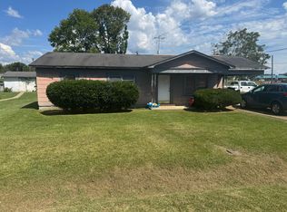 20 Beverly Dr #2, West Pt, MS 39773