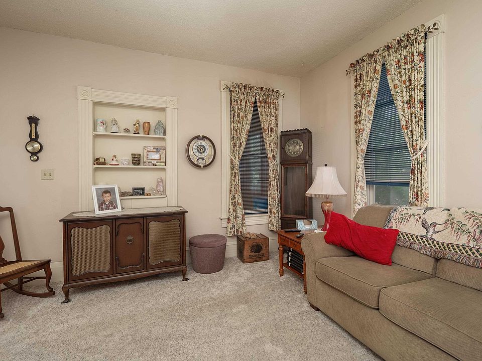 1817 12th Ave, Moline, IL 61265 Zillow