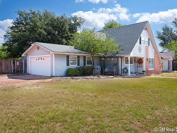 4th image of 3572 S Oxford Dr