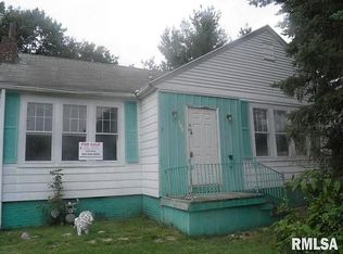 564 N Pearl St, Galesburg, IL 61401