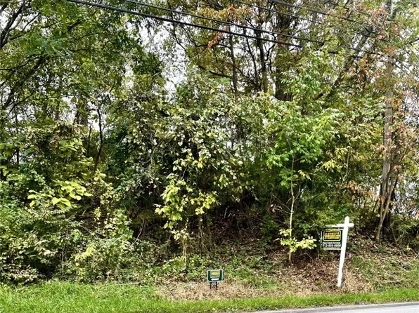 13 Clay Pike, Irwin, PA 15642