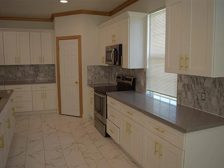 445 Road 5102 #J — Photo 8