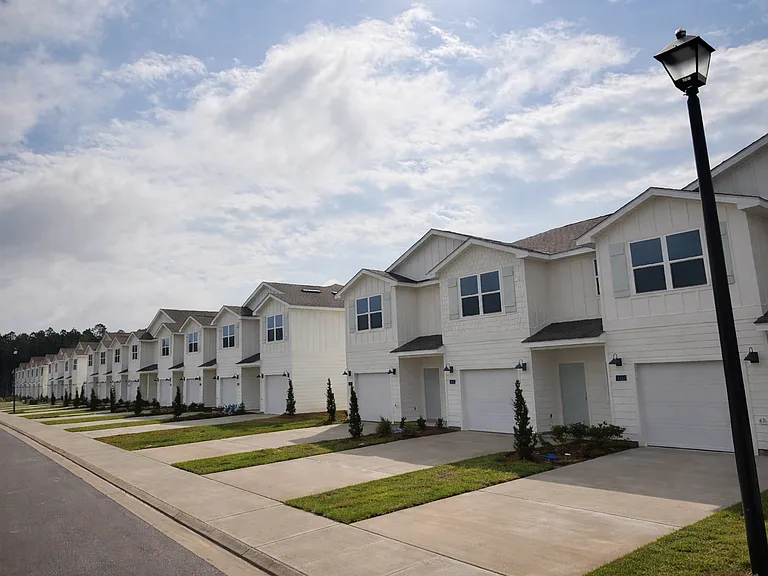 The Island Townhomes, LLC — Photo 14