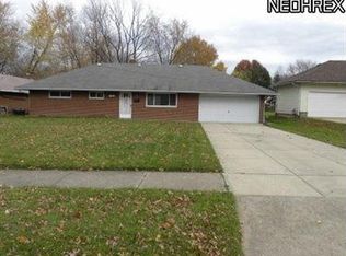 521 Harris Rd, Richmond Heights, OH 44143