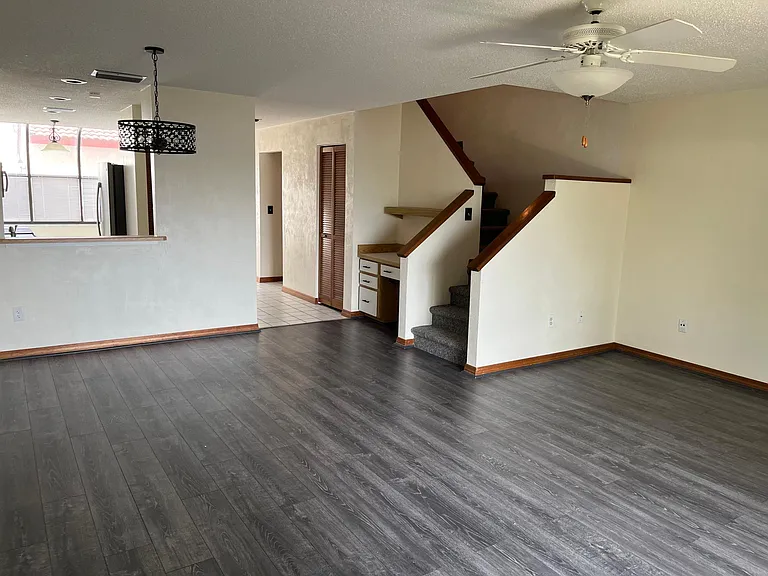 Living/Dining area