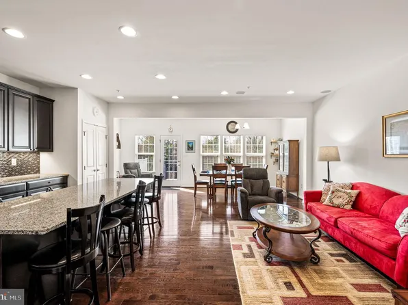 1714 Lydia Dr, Hatfield, PA 19440