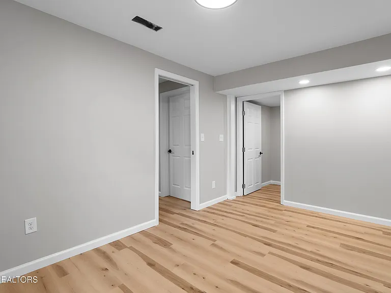 8860 Brucewood Ln — Photo 43