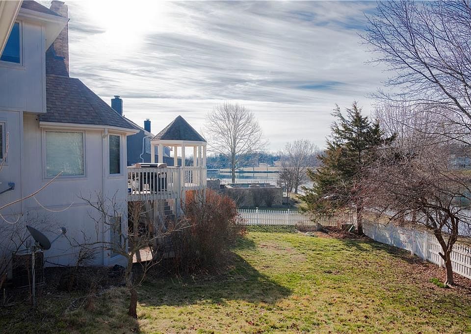 2000 NE Waterfield Pl, Blue Springs, MO 64014 Zillow