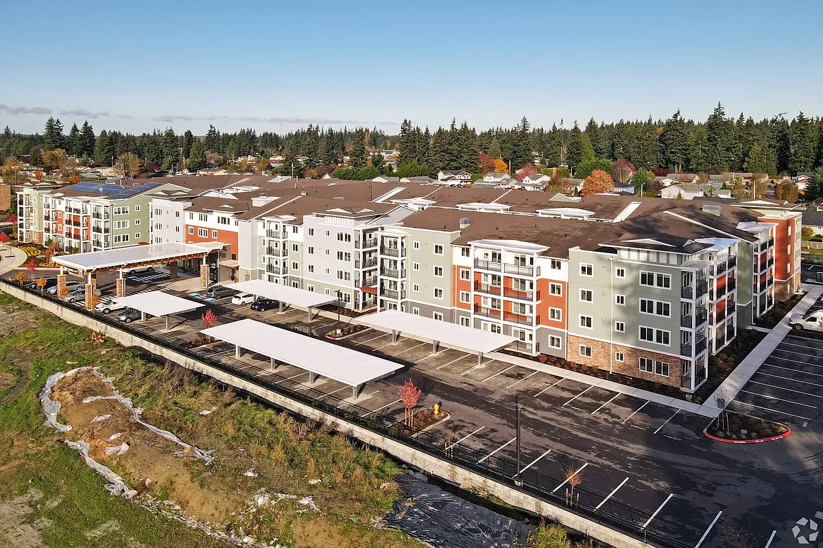 Building Photo - Cedar Pointe