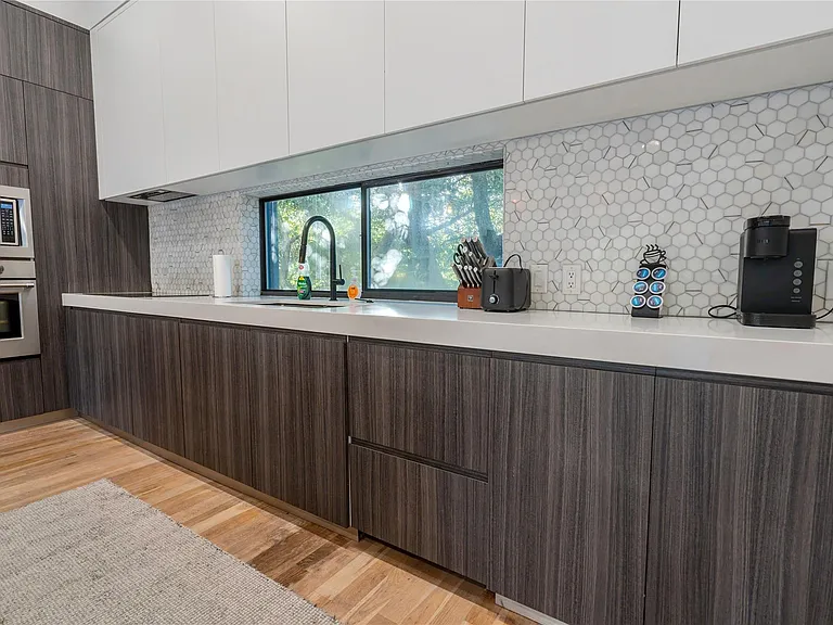 709 Memorial Heights Dr — Photo 23