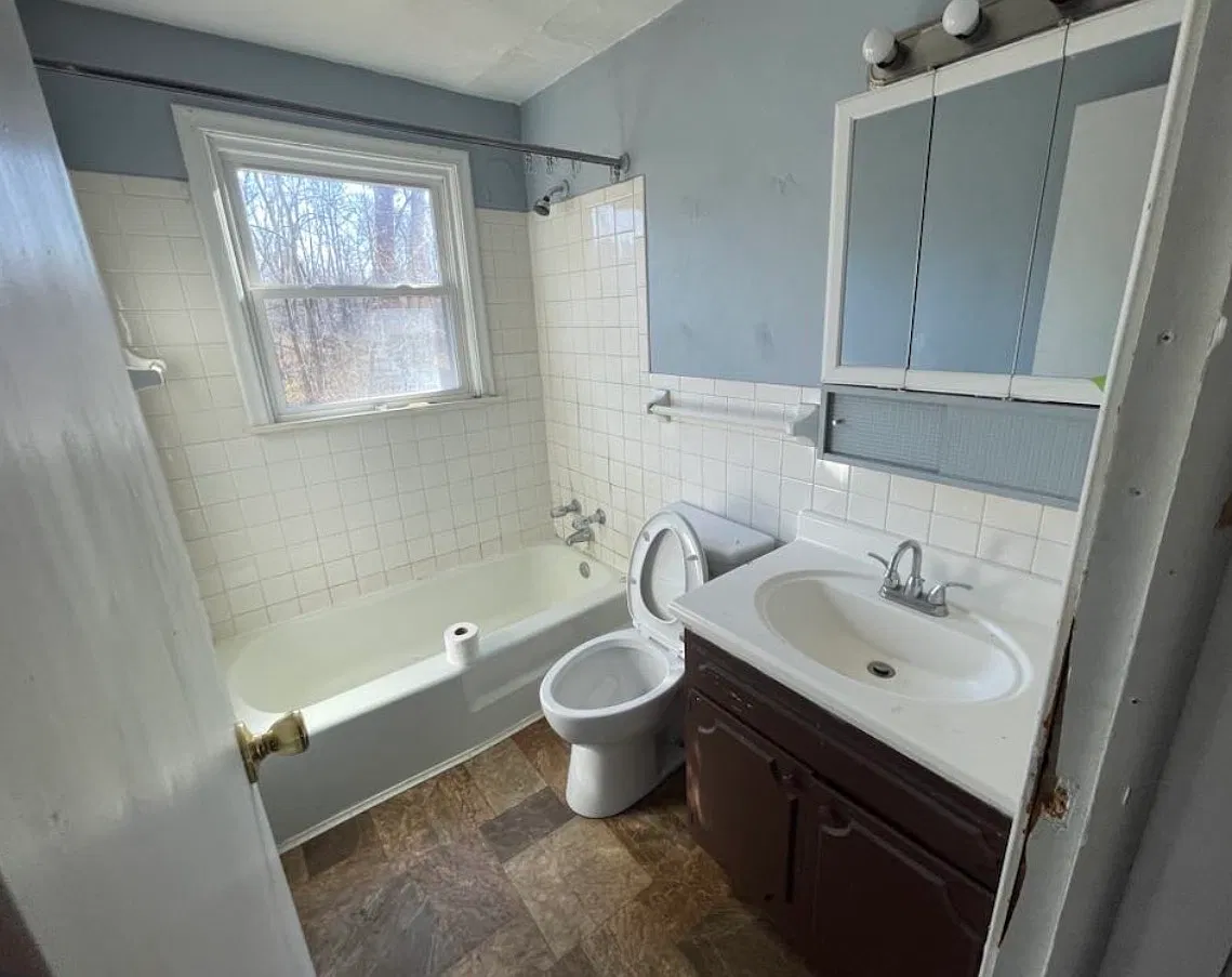 2 bed, $850 — Photo 3