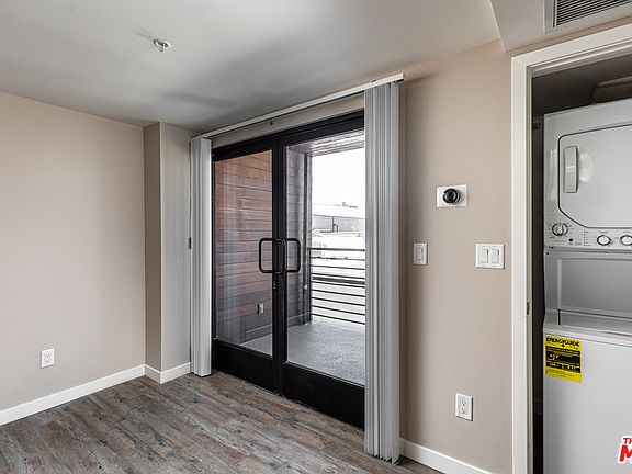 5th image of 753 Lillian Way