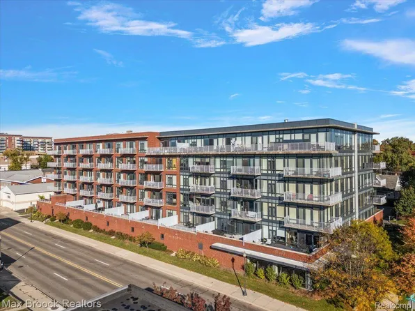 101 Curry Ave Unit 310, Royal Oak, MI 48067