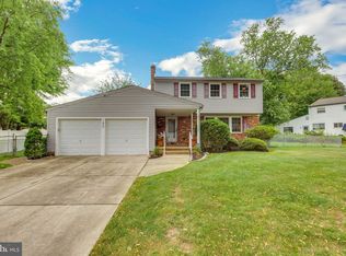 123 Thornhill Rd, Cherry Hill, NJ 08003
