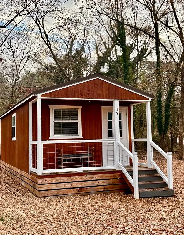 Studio, 300 sqft, $1,200 — Photo 1