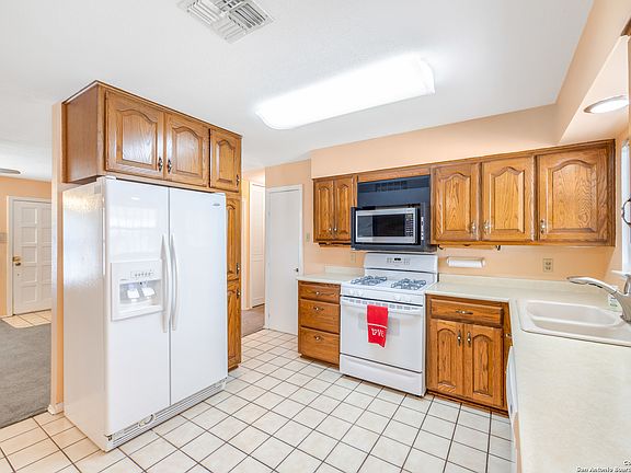 2nd image of 4102 KING KREST DR