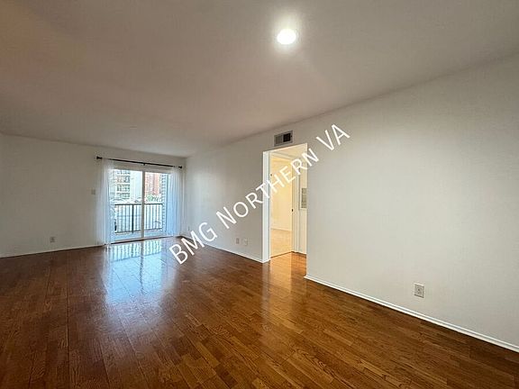 3rd image of 3305 Wyndham Cir APT 156
