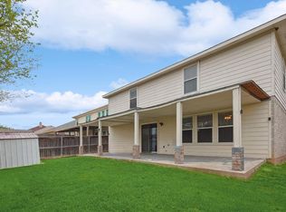 10045 Chapel Rock Dr, Fort Worth, TX 76116