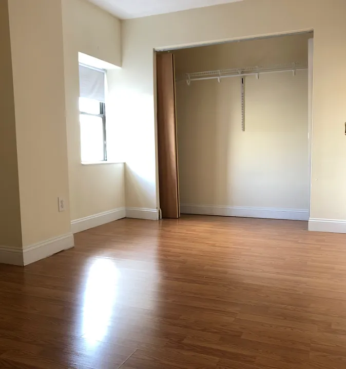 1112 Boylston St #2