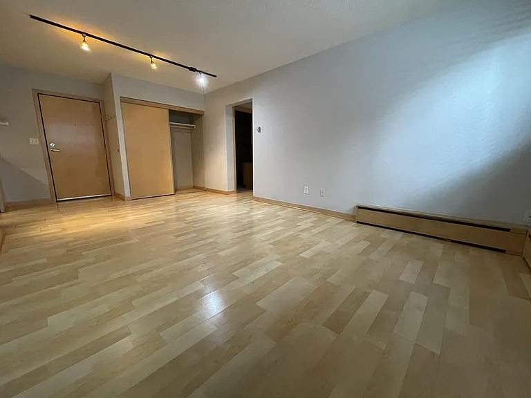 2530 1st Ave S #105 — Photo 5