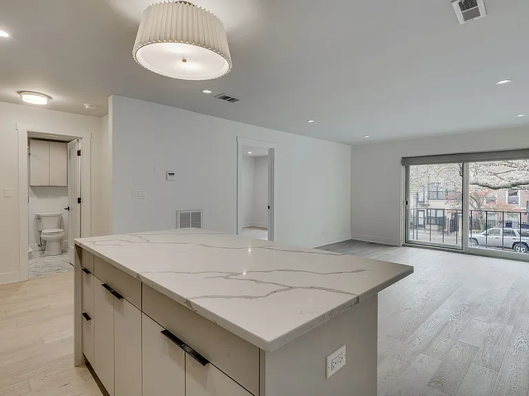 1Bed - Open Concept