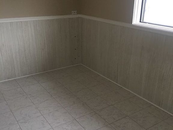 3rd image of 1411 Sacramento Dr #1411