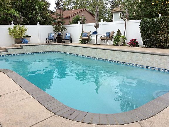 2nd image of 1555 Pembroke Way