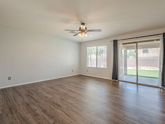 3rd image of 3866 W Belle Ave