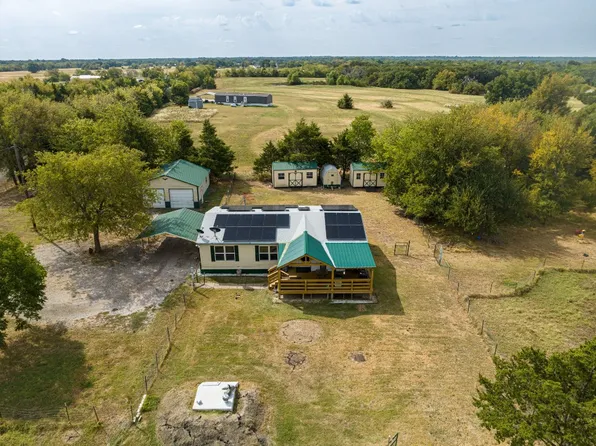 165 County Road 4816, Wolfe City, TX 75496