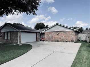 10115 Quiet Hill Rd, La Porte, TX 77571