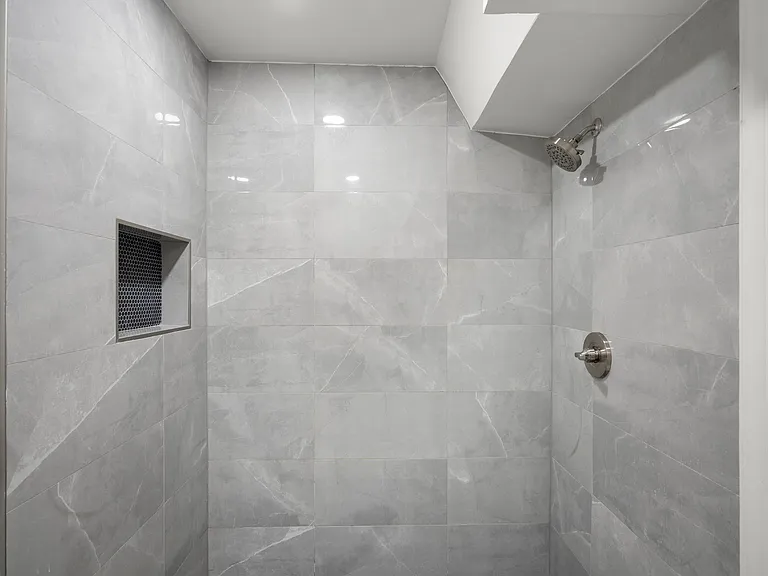 138 Maryland Park Dr — Photo 31